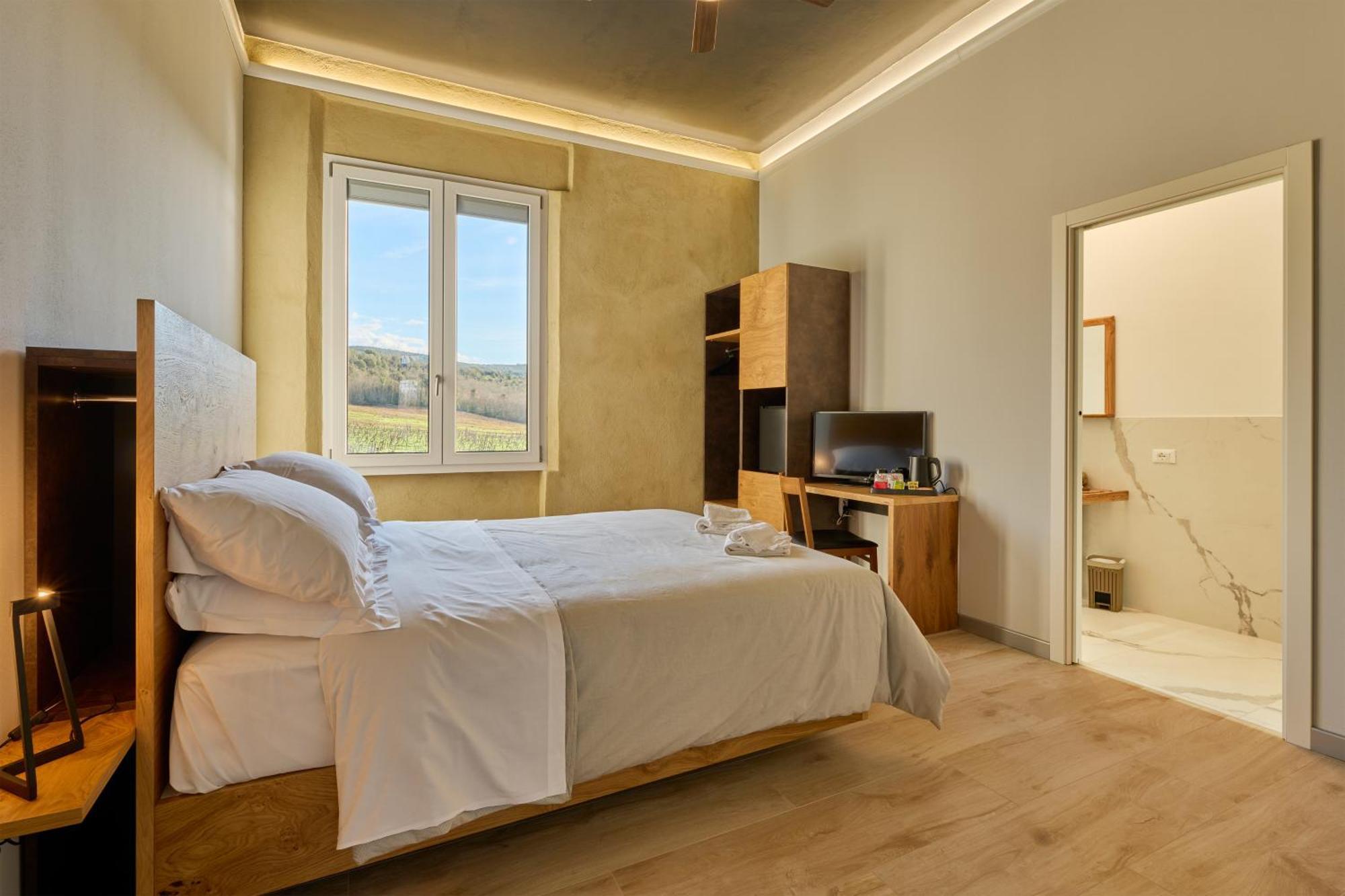 La Dama Country Rooms Монтериджони Екстериор снимка