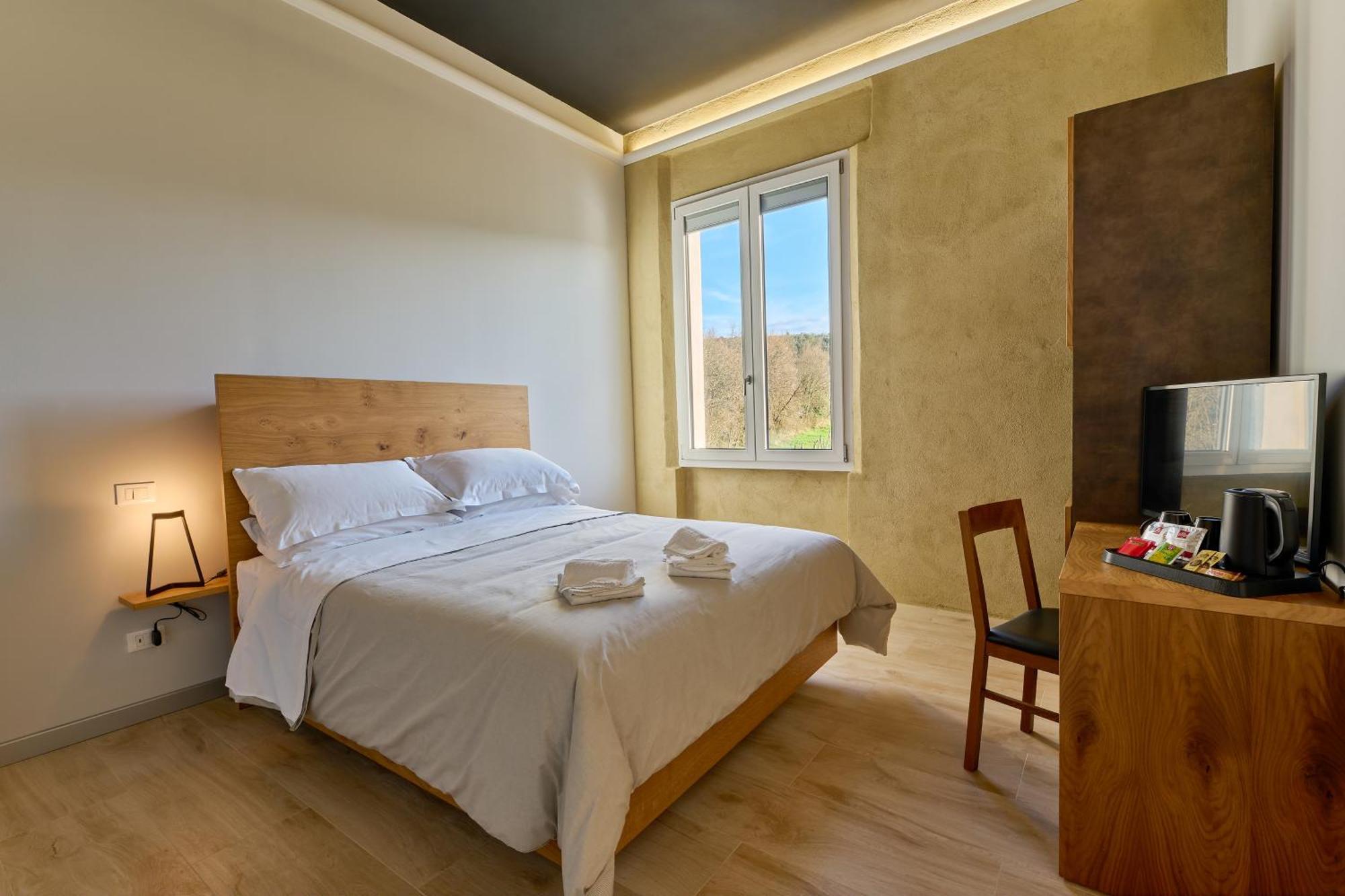 La Dama Country Rooms Монтериджони Екстериор снимка
